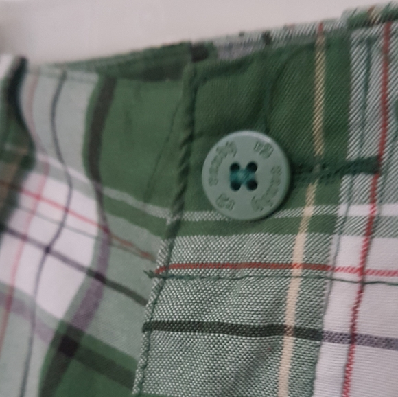 [R2] Green Gingham Skater Shorts - Picture 4 of 11